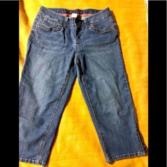 Nice capris jeans by Sonoma size 8 - Picture 1 of 3